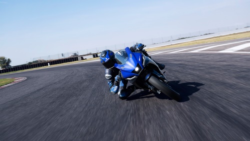 2023 R125