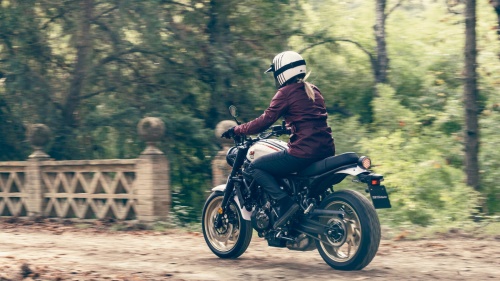 2022 XSR700 XTribute