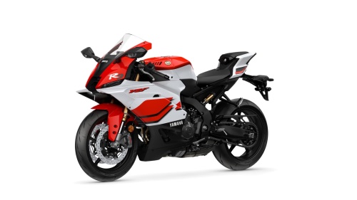 2026 R9 70th Anniversary · Bonus až 35 000 Kč · 5letá záruka