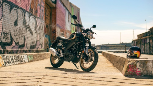 2023 XSR125 Legacy