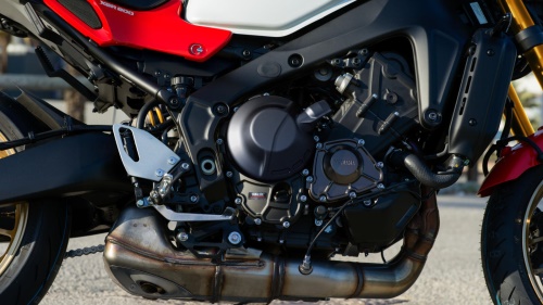 2025 XSR900