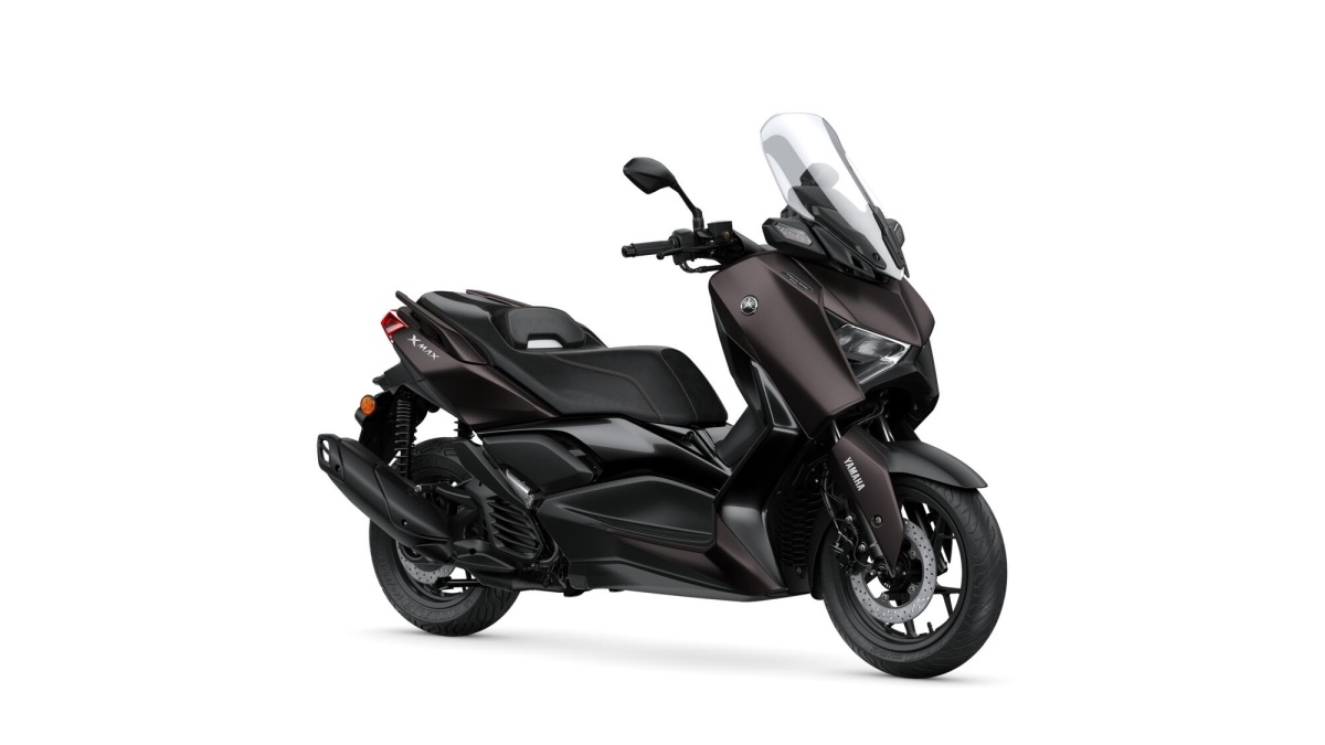 XMAX 125 Tech MAX  · Akčních 10 000 Kč na příslušenství a 3letá záruka