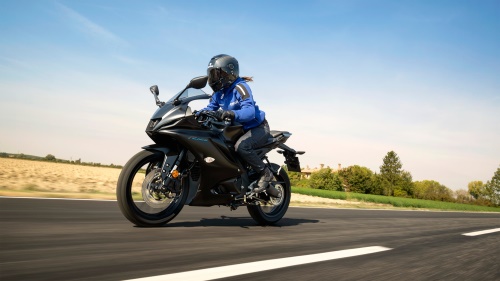 2023 R125