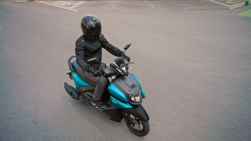 2025 RayZR