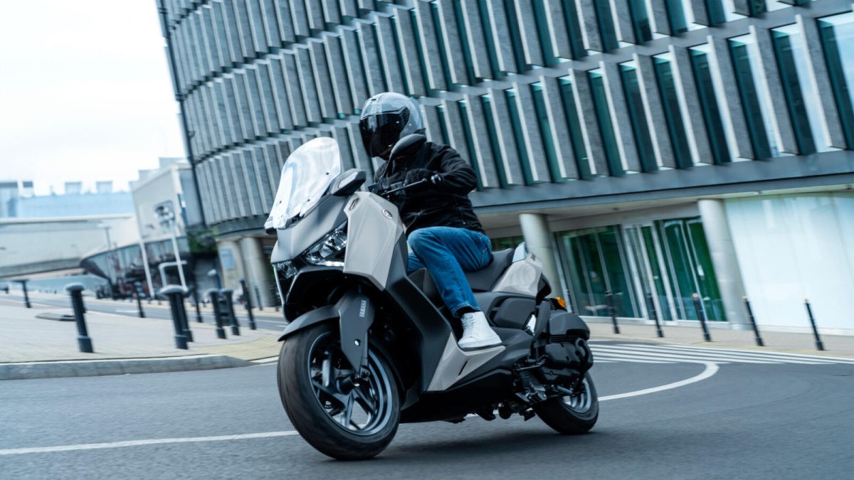 2025 XMAX 125 Tech MAX+
