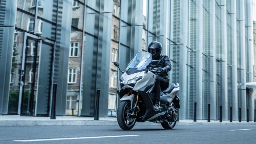 2025 TMAX Tech MAX