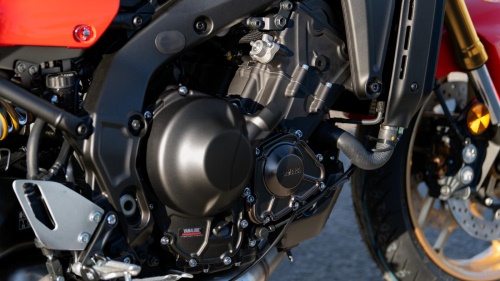 2025 XSR900