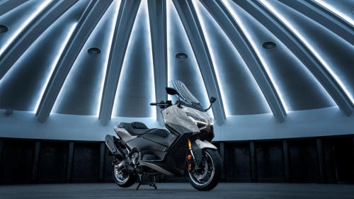 2025 TMAX Tech MAX