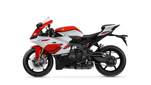 2026 R9 70th Anniversary · Bonus až 35 000 Kč · 5letá záruka