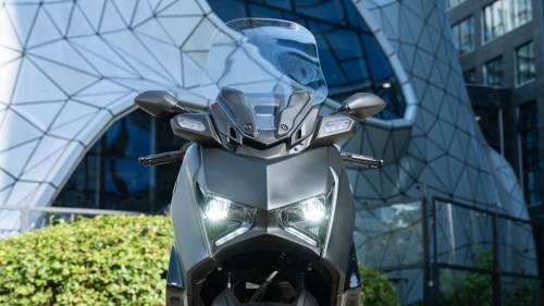 2025 XMAX 125