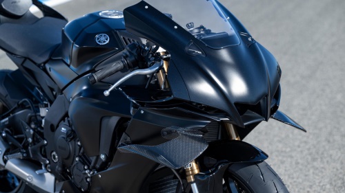 2025 R1 RACE
