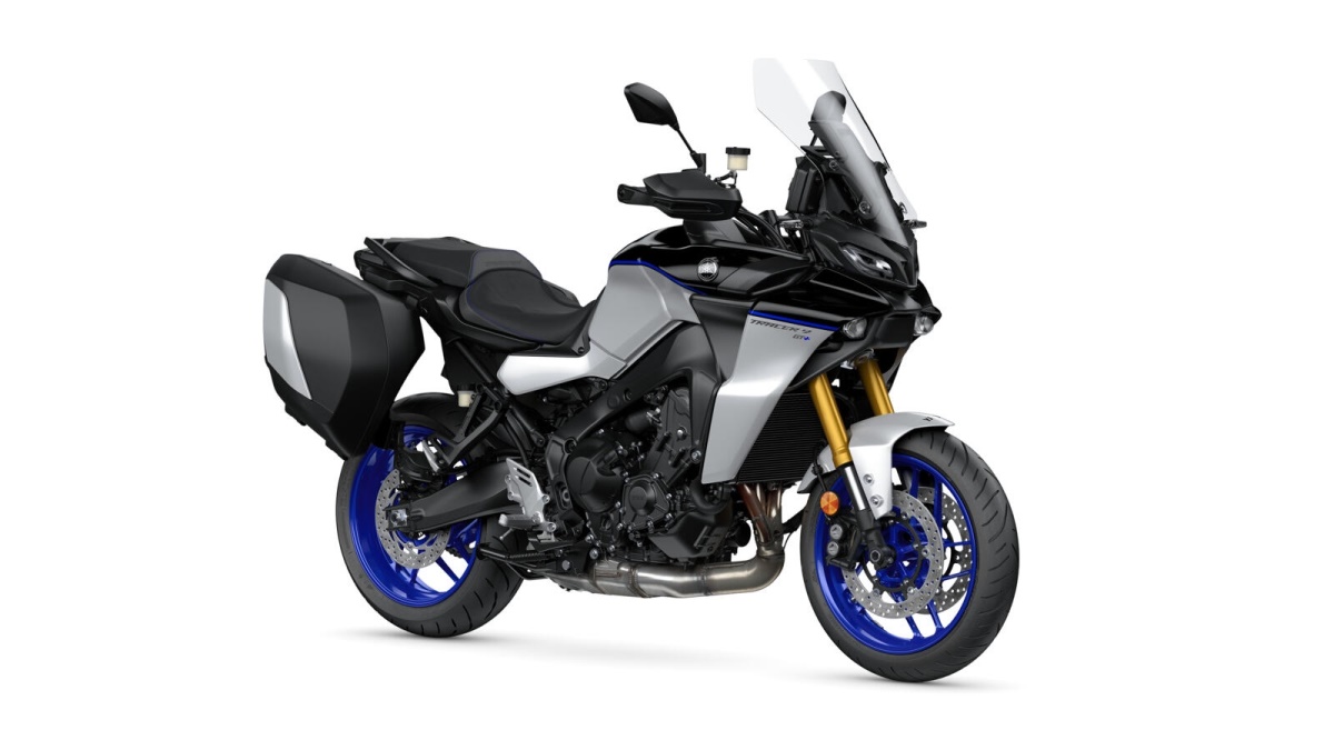 TRACER 9 GT+ · 3letá záruka