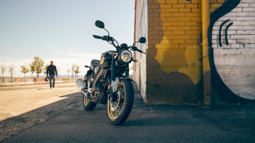 2023 XSR125 Legacy