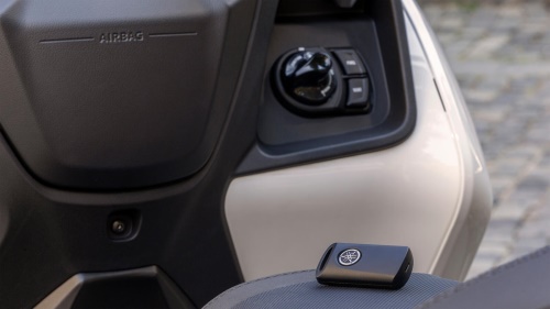 2026 Tricity 300 / Airbag