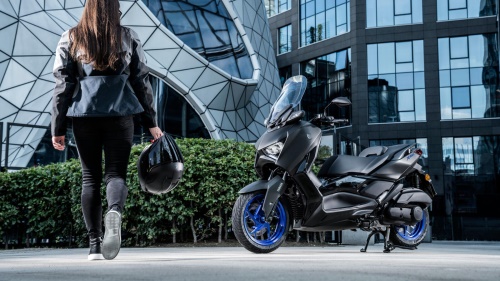 2025 XMAX 125