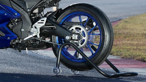 2025 R125