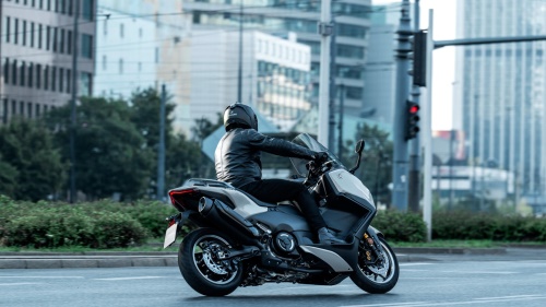 2025 TMAX Tech MAX