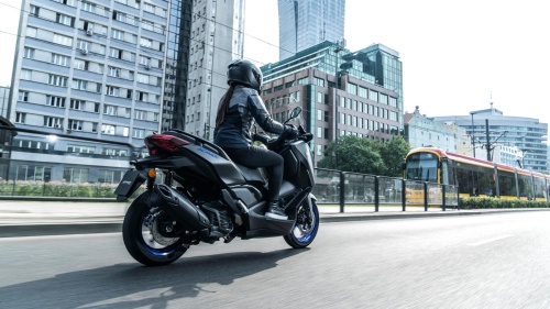 2025 XMAX 125