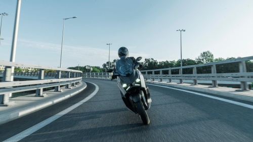 2025 XMAX 300 Tech MAX