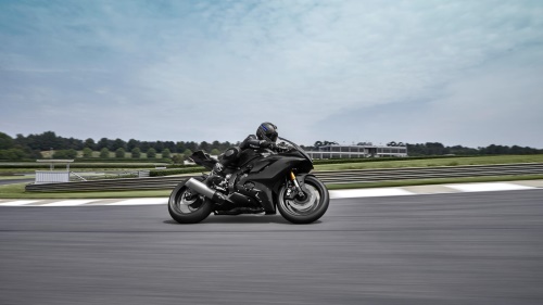 2023 R6 RACE