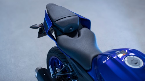 2023 R125