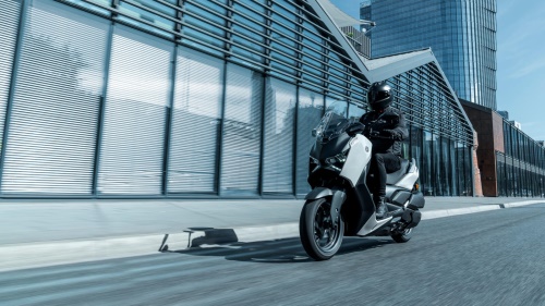 2025 XMAX 300 Tech MAX