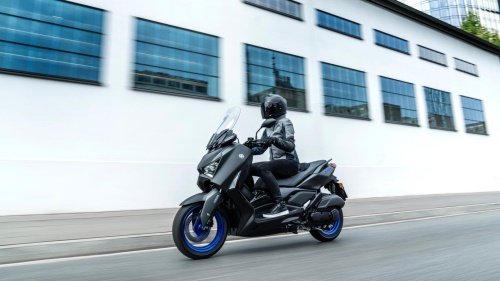 2025 XMAX 125