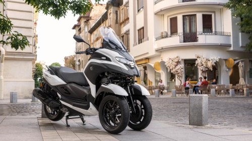 2026 Tricity 300 / Airbag