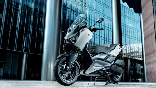 2025 XMAX 300 Tech MAX