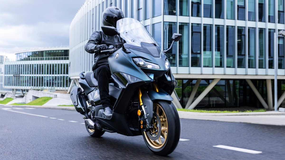 2023 TMAX Tech MAX