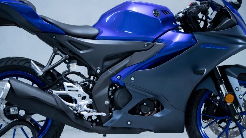 2023 R125
