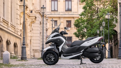 2026 Tricity 300 / Airbag