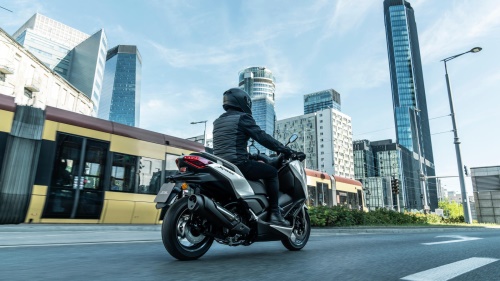 2025 XMAX 300 Tech MAX+