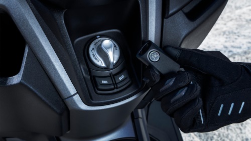 2025 NMAX 125 Tech MAX
