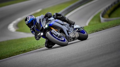 2023 R1M