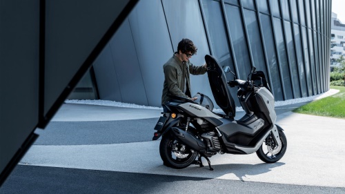 2025 NMAX 125 Tech MAX