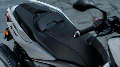 2025 XMAX 125 Tech MAX