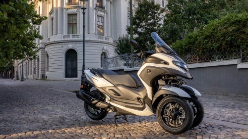 2026 Tricity 300 / Airbag