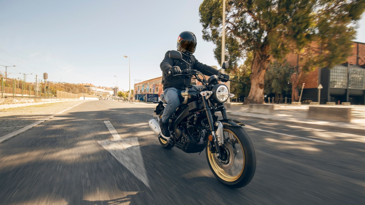 2023 XSR125 Legacy
