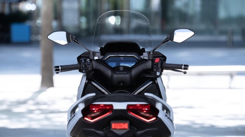 2025 XMAX 125 Tech MAX