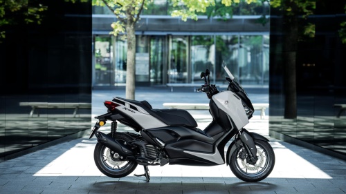 2025 XMAX 125 Tech MAX