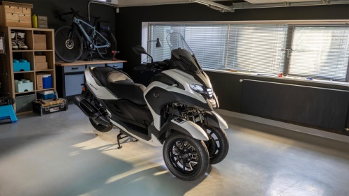 2026 Tricity 300 / Airbag