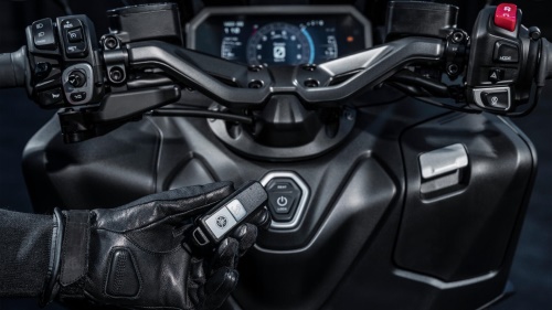 2025 TMAX Tech MAX
