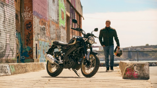 2023 XSR125 Legacy