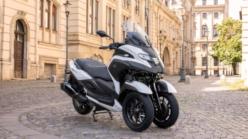 2026 Tricity 300 / Airbag